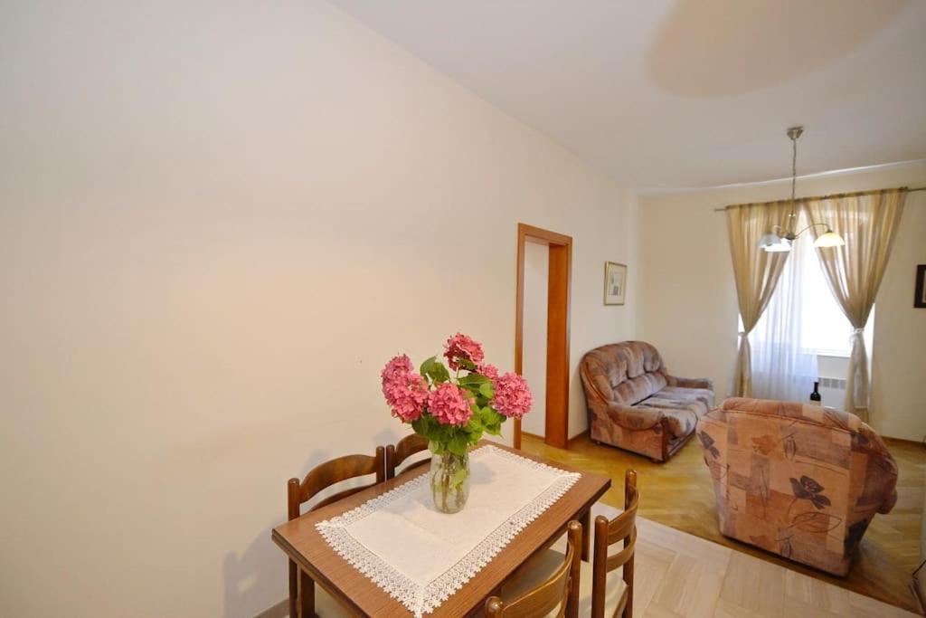 קוטור Apartment Cathedral מראה חיצוני תמונה